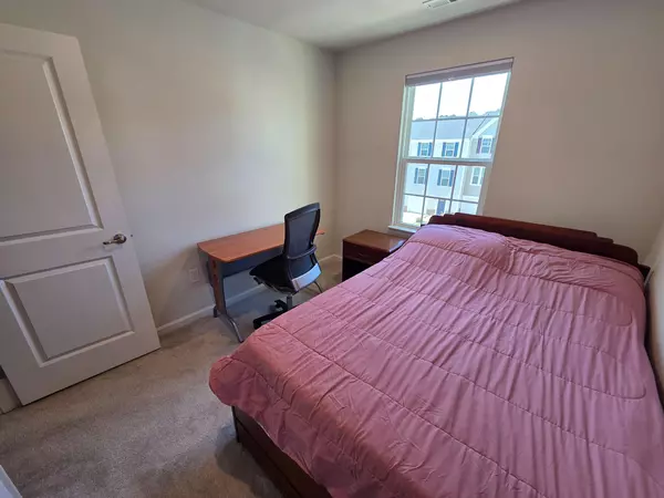 Coliving in Hope Valley - Durham, Raleigh