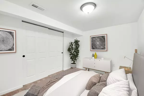 4 bedrooms apartment for rent in Park Hill - North Denver, Denver