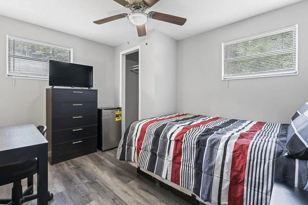 Coliving in Cedar Hills - Westside, Jacksonville