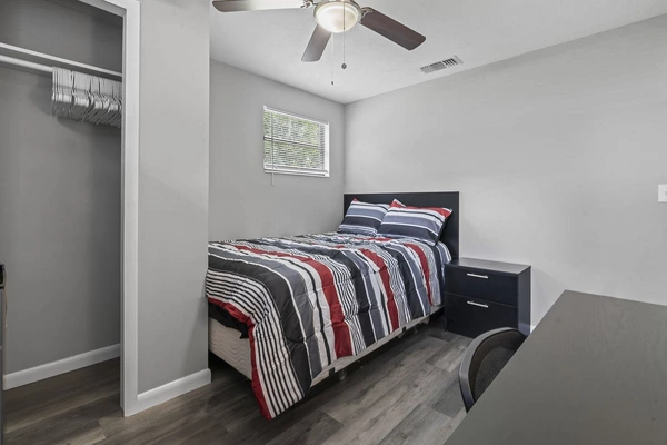 Coliving in Cedar Hills - Westside, Jacksonville