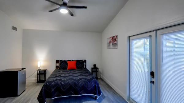 Coliving in Zephyrhills - North Tampa, Tampa
