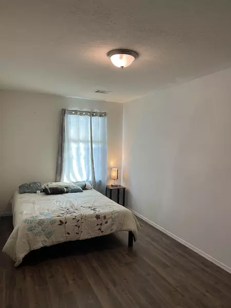 Coliving in Greater Greenspoint - Ne Houston, Houston