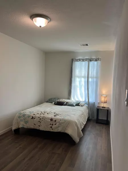 Coliving in Greater Greenspoint - Ne Houston, Houston