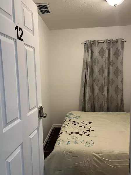 Coliving in Greater Greenspoint - Ne Houston, Houston