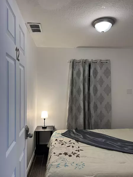 Coliving in Greater Greenspoint - Ne Houston, Houston