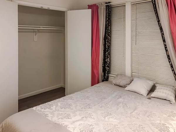 Coliving in Greater Greenspoint - Ne Houston, Houston