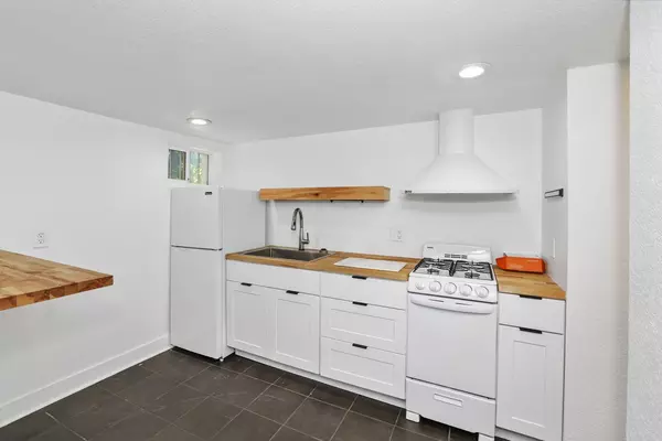 Coliving in Alamo Placita - Center Denver, Denver