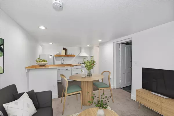 Coliving in Alamo Placita - Center Denver, Denver