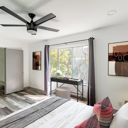 Coliving in Pasadena - The Verdugos, Los Angeles
