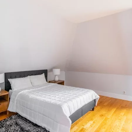 Coliving in Newton - Metro Area, Boston
