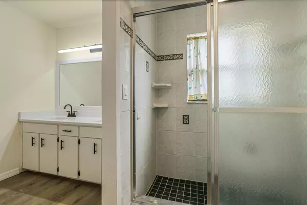 Coliving in Cocoa - Outer Orlando, Orlando