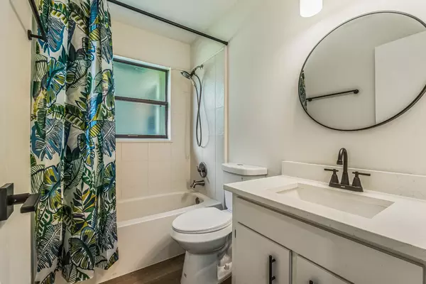 Coliving in Cocoa - Outer Orlando, Orlando