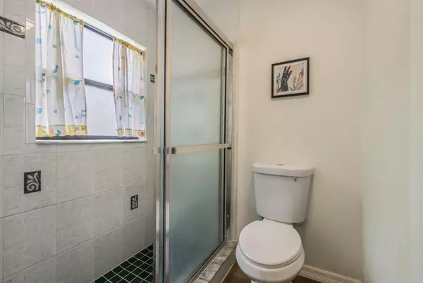 Coliving in Cocoa - Outer Orlando, Orlando