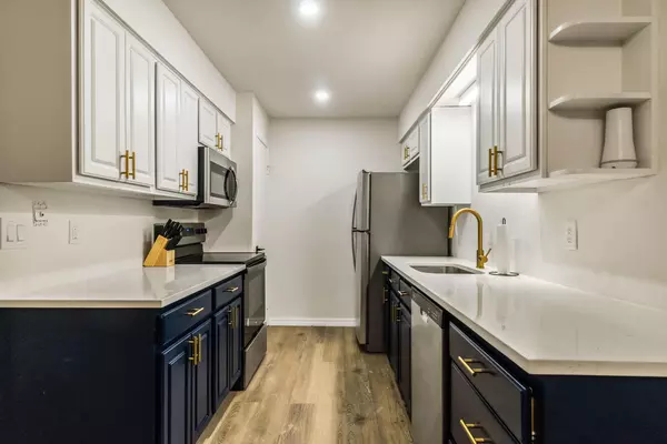 Coliving in Cocoa - Outer Orlando, Orlando