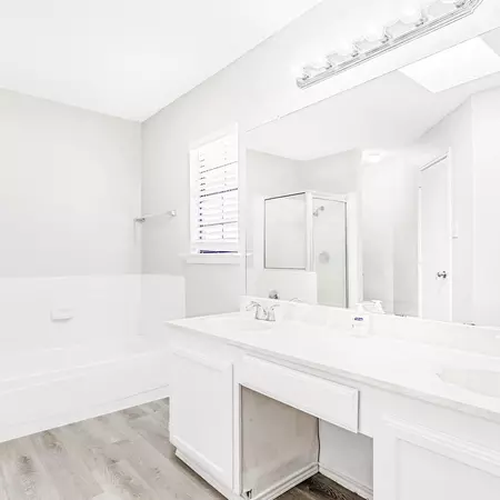 Coliving in White Settlement - Forth Worth, Dallas