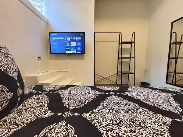 Coliving in Lake Forest - Northside, Jacksonville