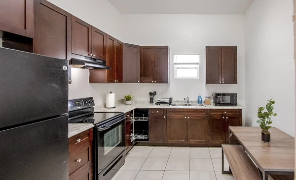 Coliving in Macfarlane Park - West Tampa, Tampa