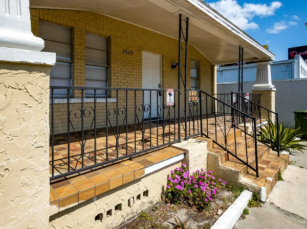 Coliving in Macfarlane Park - West Tampa, Tampa