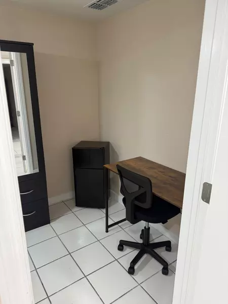 Coliving in Odessa - North Tampa, Tampa