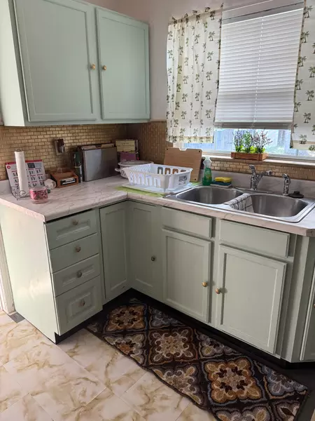 Coliving in Kenwood - Clearwater-St. Petersburg, Tampa