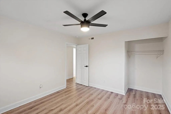 Coliving in Oakdale - North Charlotte, Charlotte