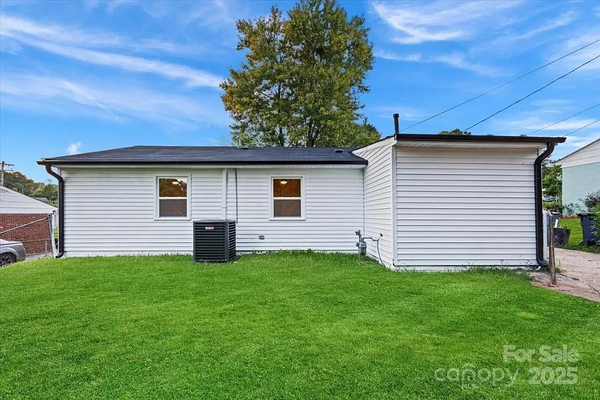 Coliving in Oakdale - North Charlotte, Charlotte