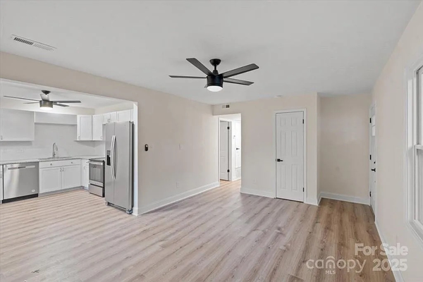 Coliving in Oakdale - North Charlotte, Charlotte