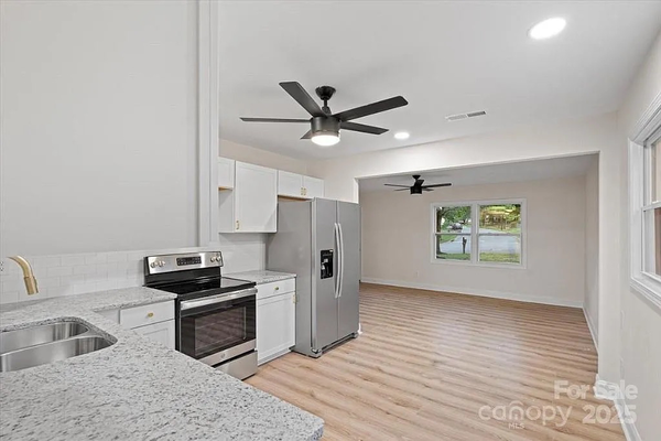 Coliving in Oakdale - North Charlotte, Charlotte