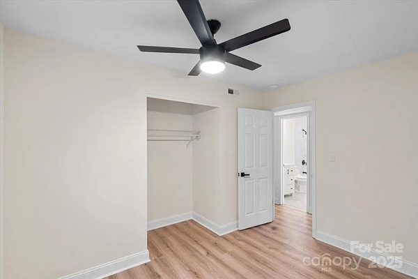 Coliving in Oakdale - North Charlotte, Charlotte