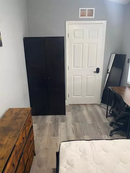 Coliving in Plant City - East Tampa, Tampa