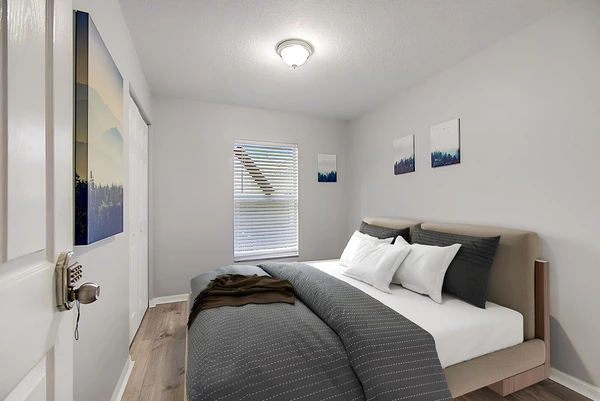 Coliving in Ybor City - Central Tampa, Tampa