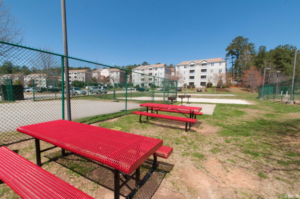 Coliving in Fairmont - Central Raleigh, Raleigh