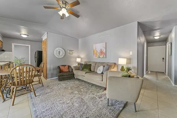 Coliving in Garland - Ne Dallas, Dallas