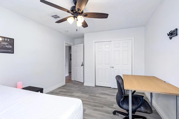 Coliving in Greater Hobby Area - Se Houston, Houston