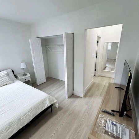 Coliving in Ybor City - Central Tampa, Tampa