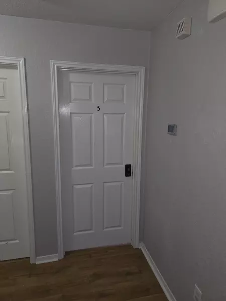 Coliving in Aldine City - Ne Houston, Houston