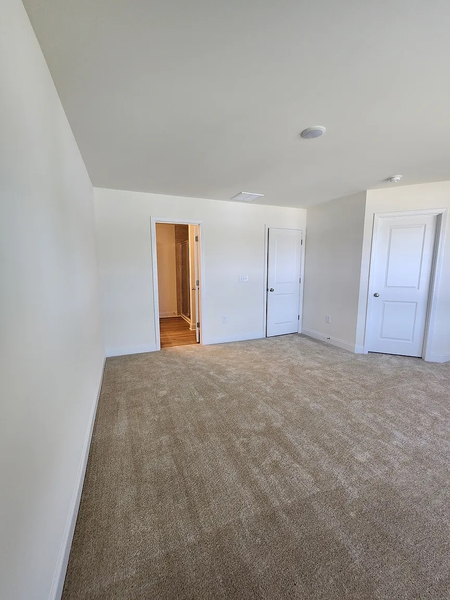Coliving in Bryson Village - Outer Triangle, Raleigh