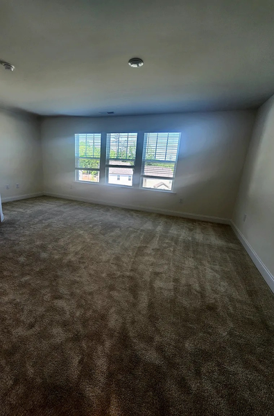 Coliving in Bryson Village - Outer Triangle, Raleigh