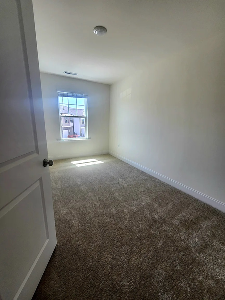 Coliving in Bryson Village - Outer Triangle, Raleigh