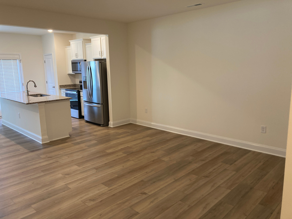 Coliving in Bryson Village - Outer Triangle, Raleigh