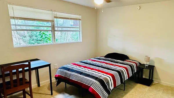 Coliving in Lake Forest - Northside, Jacksonville