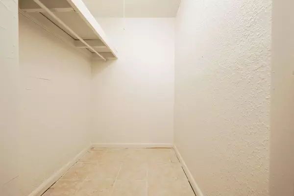 Coliving in Lake Forest - Northside, Jacksonville