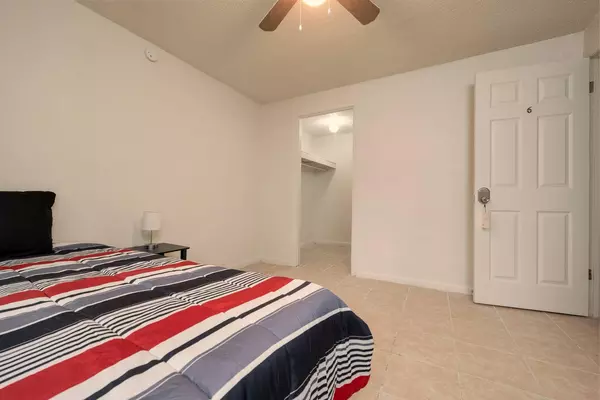 Coliving in Lake Forest - Northside, Jacksonville