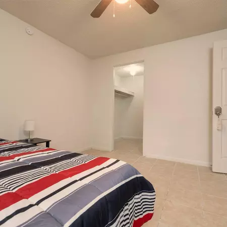 Coliving in Lake Forest - Northside, Jacksonville