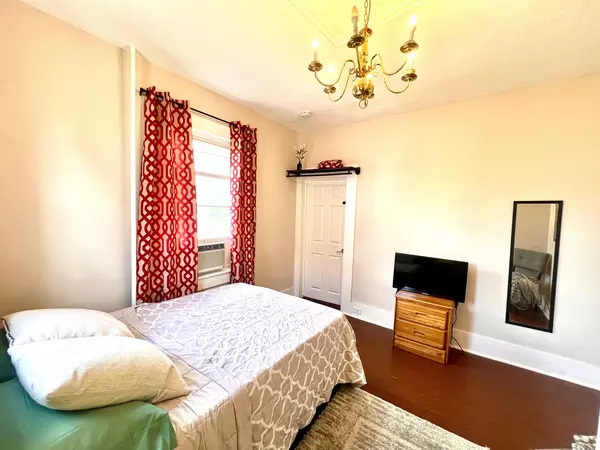 Coliving in West Baltimore - Baltimore Metro Area, Washington DC