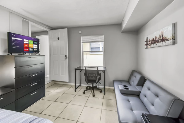 Coliving in Hyde Park JAX - Westside, Jacksonville