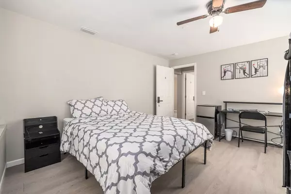 Coliving in Ybor City - Central Tampa, Tampa