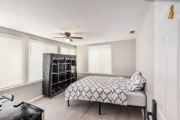 Coliving in Ybor City - Central Tampa, Tampa