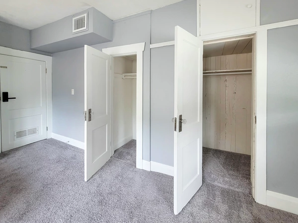 Coliving in Ybor City - Central Tampa, Tampa
