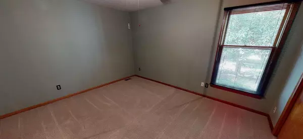 Coliving in Olathe - Outer KCK, Kansas City